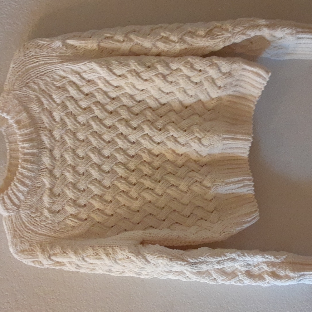 Womens Juniors Cream Colored  Sweater Cropped Style S